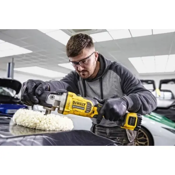 Акумуляторна шліфувальна машина DeWALT DCM849P2 18В - фото №7 Акумуляторна шліфувальна машина DeWALT DCM849P2 18В - фото №7