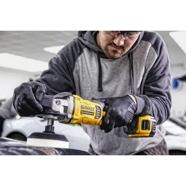 Акумуляторна шліфувальна машина DeWALT DCM849P2 18В - фото №8 Акумуляторна шліфувальна машина DeWALT DCM849P2 18В - фото №8