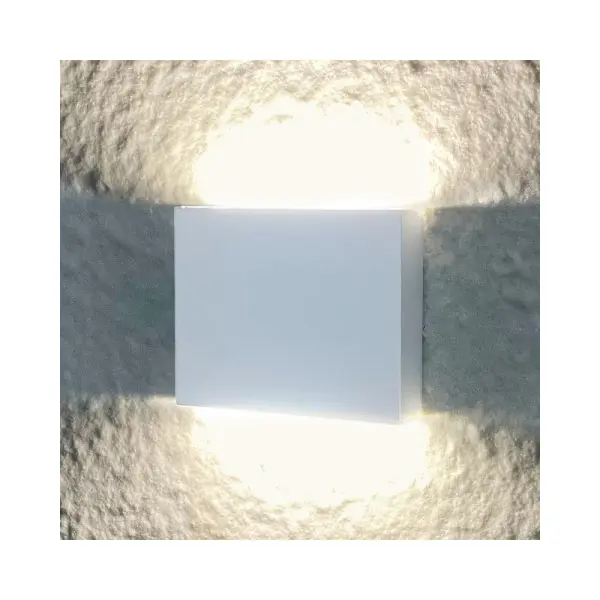 Уличный светильник Goldlux 315663 Chicago Led 1x6.5W 4000K 680Lm IP44 WH - фото №1 Уличный светильник Goldlux 315663 Chicago Led 1x6.5W 4000K 680Lm IP44 WH - фото №1