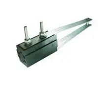 Изолированный анкерный зажим E.Next p022003 e.i.clamp.pro.25.120.c 4х(25-120) мм²