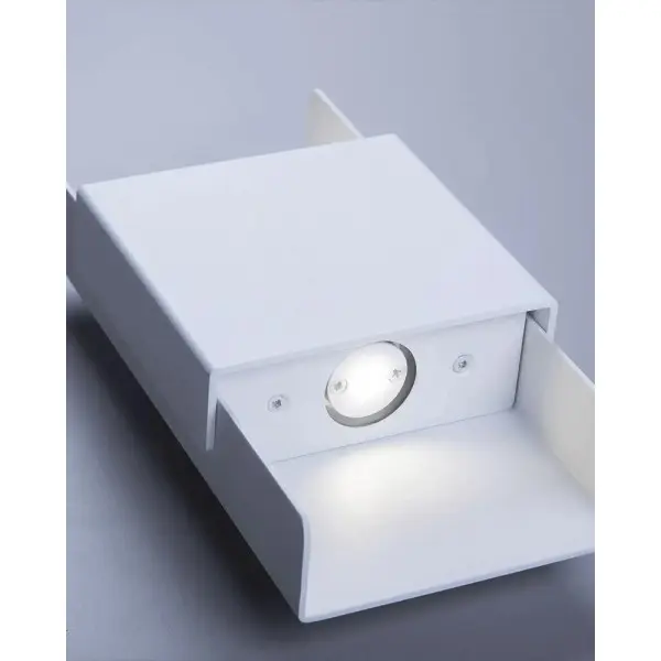 Бра, настенный светильник MJ-Light MJ00111 WLB081 LED 2x6W 3000K 120Lm IP20 белый - фото №2 Бра, настенный светильник MJ-Light MJ00111 WLB081 LED 2x6W 3000K 120Lm IP20 белый - фото №2