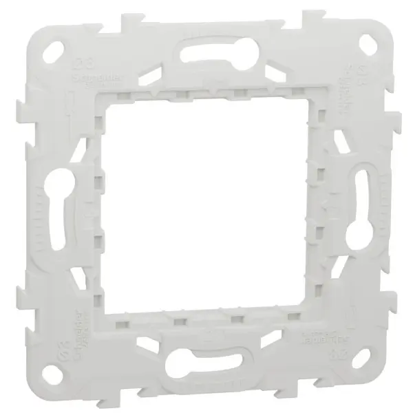 Суппорт Schneider Electric NU7002P пластиковый 2М Суппорт Schneider Electric NU7002P пластиковый 2М