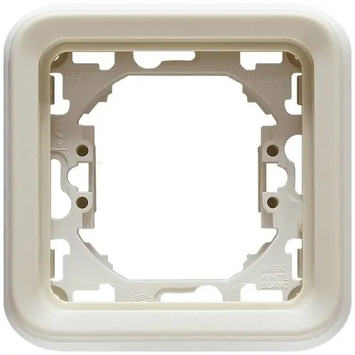 Рамка белая Legrand