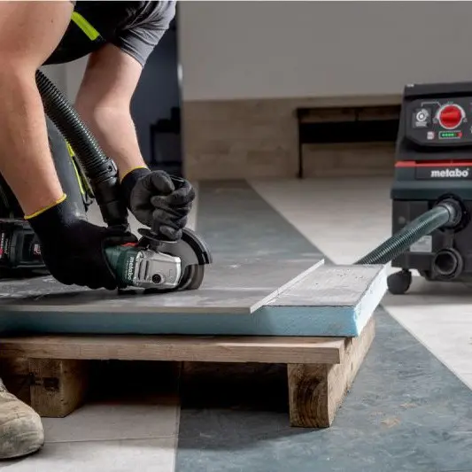 Акумуляторна кутова шліфувальна машина Metabo W 18 7-125 (602371850) - фото №1