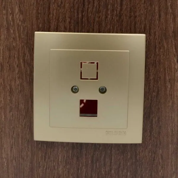 Розетка Nilson Touran золото комп'ютерна без модуля ( 24151042 ) - фото №3