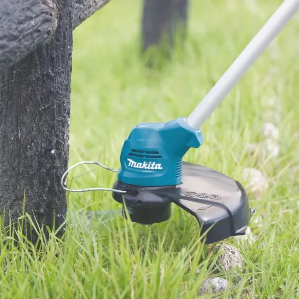 Тример акумуляторний Makita UR100DZ - фото №1 Тример акумуляторний Makita UR100DZ - фото №1