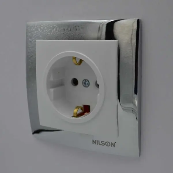Розетка Nilson Touran біла 1-на з заземленням без рамки ( 24110417 ) - фото №3