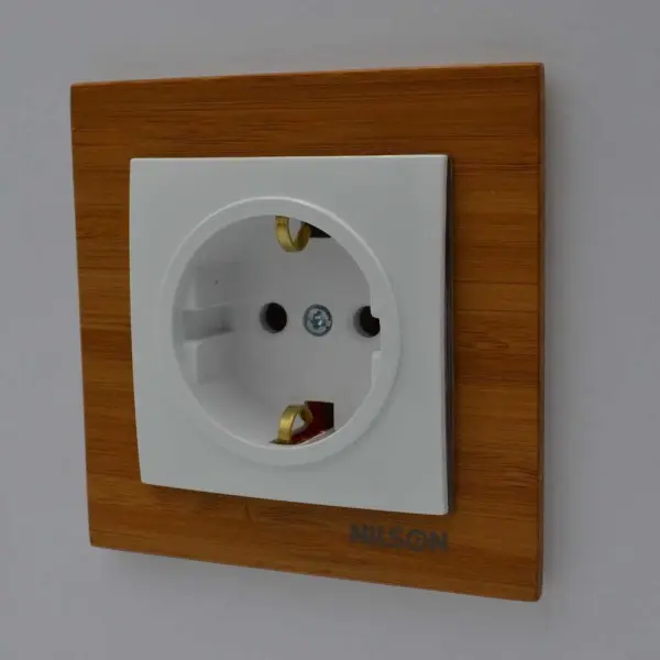 Розетка Nilson Touran біла 1-на з заземленням без рамки ( 24110417 ) - фото №4