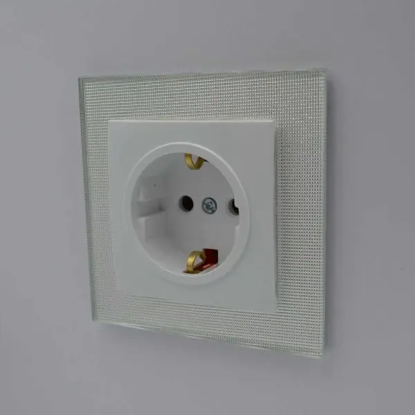 Розетка Nilson Touran біла 1-на з заземленням без рамки ( 24110417 ) - фото №8