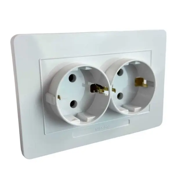 Розетка Nilson Selene біла 2-на з заземленням ( 23111025 ) - фото №1