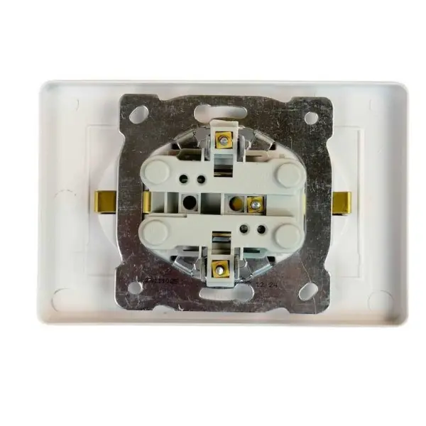 Розетка Nilson Selene біла 2-на з заземленням ( 23111025 ) - фото №2