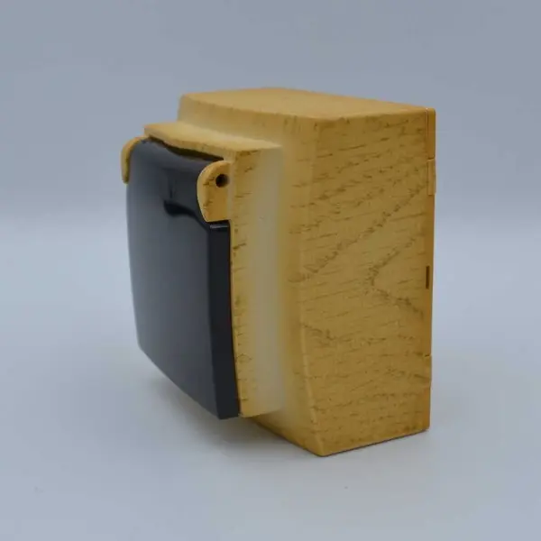 Розетка Nilson Themis клен 1-на з заземленням з кришкою ( 26281018 ) - фото №2