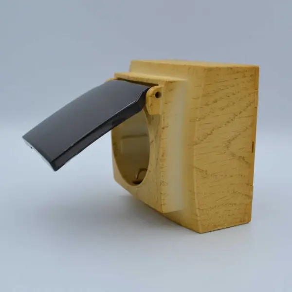 Розетка Nilson Themis клен 1-на з заземленням з кришкою ( 26281018 ) - фото №3