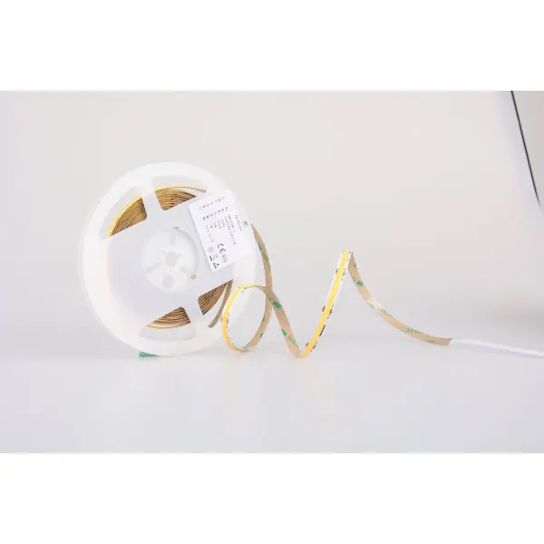 LED лента RISHANG COB-24V-IP20 6W 420Lm 5000K 5м (RM0501EC-A-DW) - фото №1 LED лента RISHANG COB-24V-IP20 6W 420Lm 5000K 5м (RM0501EC-A-DW) - фото №1