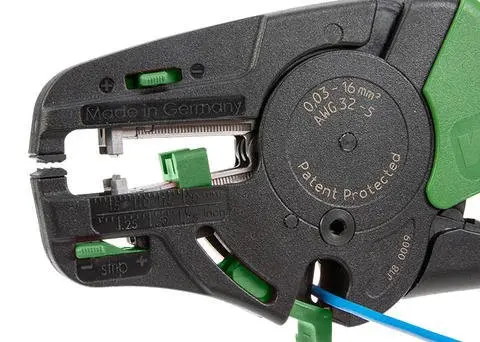 Инструмент Wago 206-1125 Quickstrip Vario для снятия изоляции и резки 0,03мм²...16мм² - фото №1 Инструмент Wago 206-1125 Quickstrip Vario для снятия изоляции и резки 0,03мм²...16мм² - фото №1