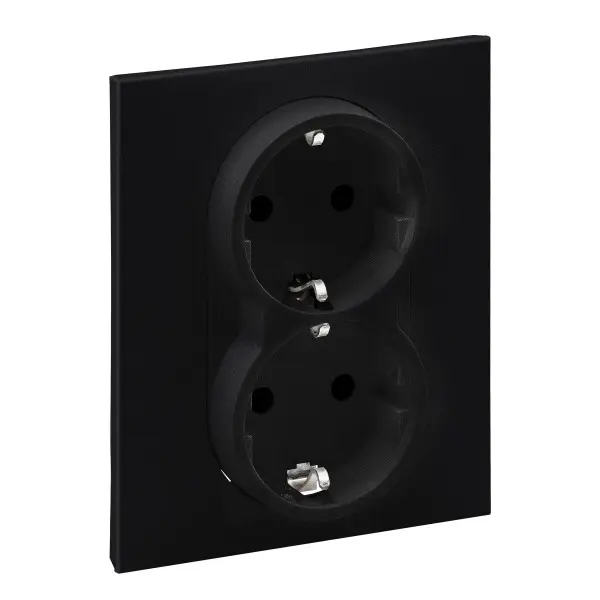 Розетка подвійна 2х2К+З 16А/250В зі шторками Legrand SUNO (чорний) 721426 Розетка подвійна 2х2К+З 16А/250В зі шторками Legrand SUNO (чорний) 721426