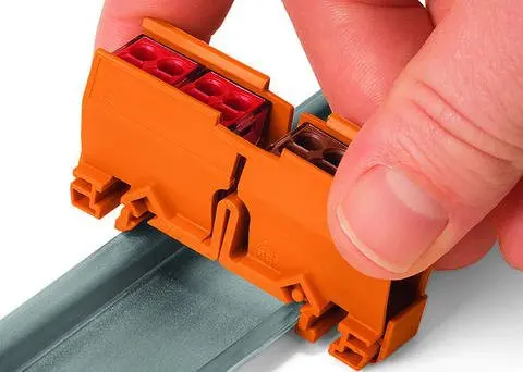 Шестипроводной клеммный соединитель Wago 773-116 Push Wire® в прозрачном корпусе с зеленой крышкой - фото №3