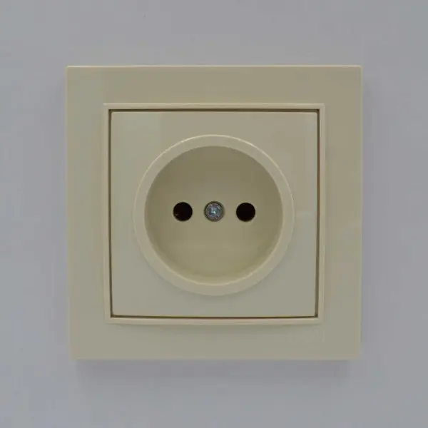 Розетка Nilson Thor кремова 1-на без заземлення ( 27121015 ) - фото №1