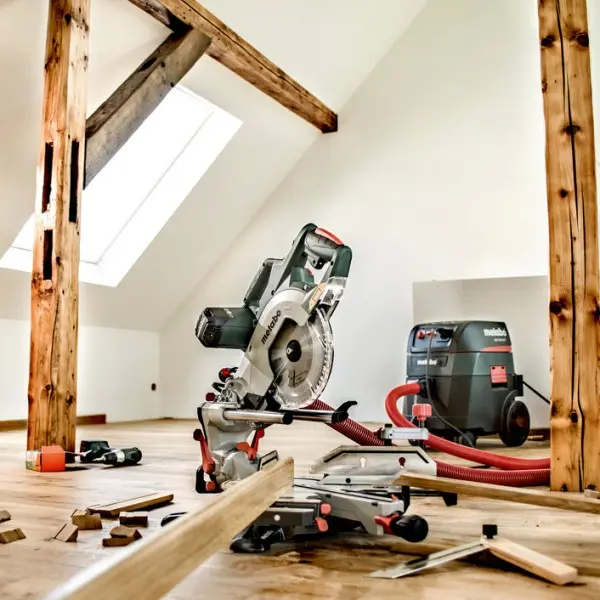 Торцювальна пила з тяговою функцією Metabo KGS 315 Plus 2200Вт диск 315х30 (0103150000) - фото №4 Торцювальна пила з тяговою функцією Metabo KGS 315 Plus 2200Вт диск 315х30 (0103150000) - фото №4