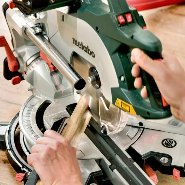 Торцювальна пила з тяговою функцією Metabo KGS 315 Plus 2200Вт диск 315х30 (0103150000) - фото №9 Торцювальна пила з тяговою функцією Metabo KGS 315 Plus 2200Вт диск 315х30 (0103150000) - фото №9