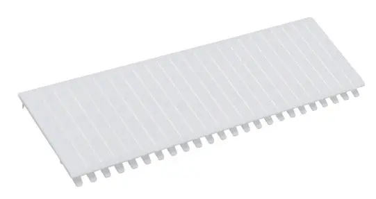 Смуга-заглушка Hager S35S для щитів усіх серій