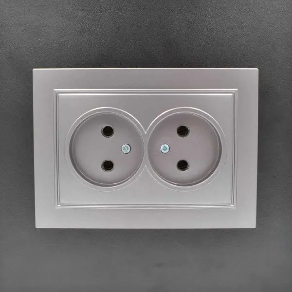 Розетка Nilson Thor серебро 2-я без заземления ( 27131024 ) - фото №3