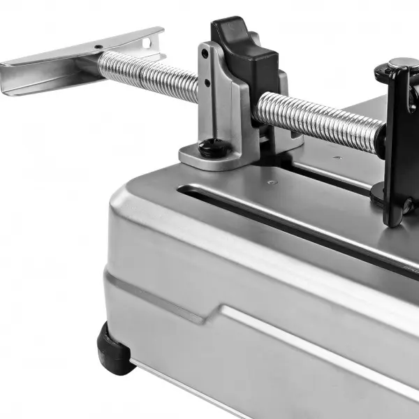 Отрезная аккумуляторная торцовочная пила Makita DLW140Z LXT 18В В 355мм - фото №5 Отрезная аккумуляторная торцовочная пила Makita DLW140Z LXT 18В В 355мм - фото №5
