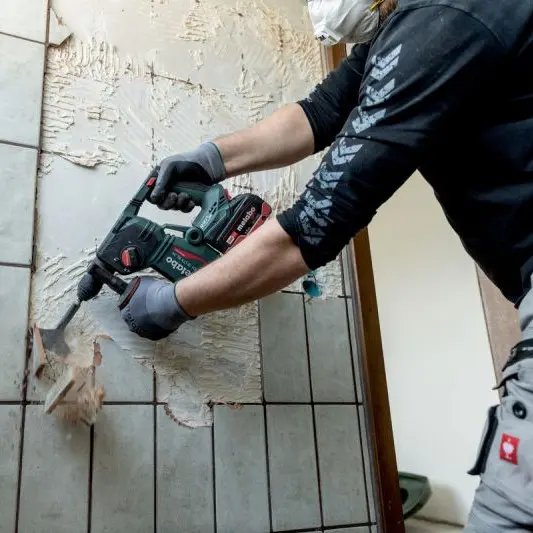 Аккумуляторный перфоратор бесщеточный Metabo 18 LTX BL 24 18В 2xLiHD 4,0Ач (601713800) - фото №3 Аккумуляторный перфоратор бесщеточный Metabo 18 LTX BL 24 18В 2xLiHD 4,0Ач (601713800) - фото №3