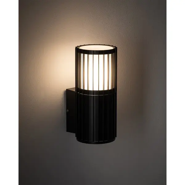 Уличный светильник Nowodvorski 11962 Shira E27 1x25W IP54 черный - фото №1