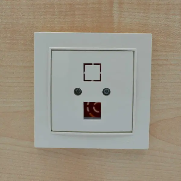 Розетка Nilson Thor кремовая компьютерная без модуля ( 27121042 ) - фото №3