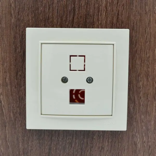 Розетка Nilson Thor кремовая компьютерная без модуля ( 27121042 ) - фото №4