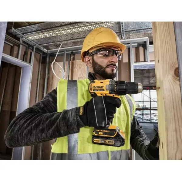Безщітковий акумуляторний шуруповерт DeWALT DCD777D2T 18В - фото №6 Безщітковий акумуляторний шуруповерт DeWALT DCD777D2T 18В - фото №6