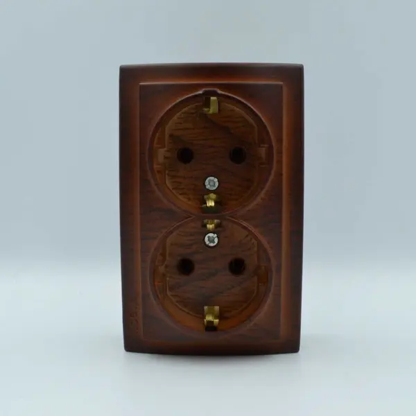 Розетка Nilson Themis орех 2-я с заземлением ( 26271025 ) - фото №3