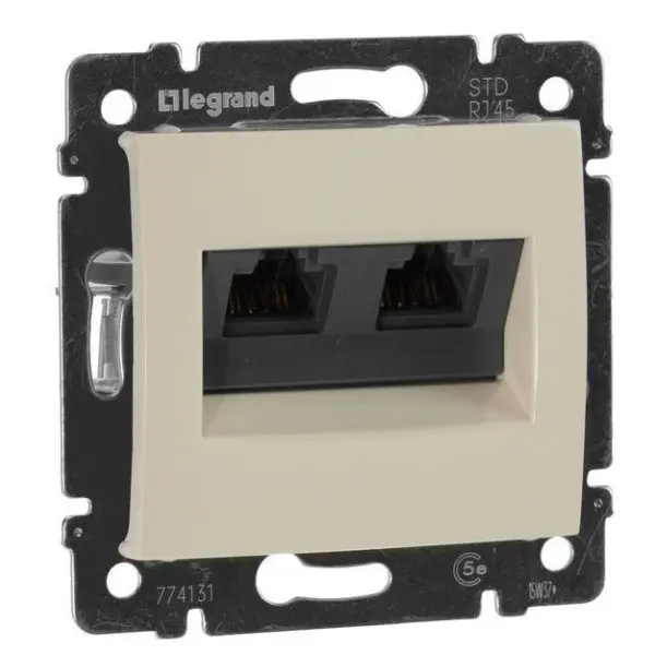 Механизм розетки компьютерной 2xRJ-45 UTP Cat.5e Valena без захватов слоновая кость Механизм розетки компьютерной 2xRJ-45 UTP Cat.5e Valena без захватов слоновая кость