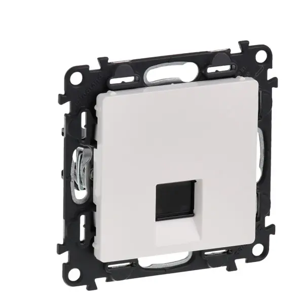 Механізм розетки RJ45 Кат.5е UTP Valena Life білий Механізм розетки RJ45 Кат.5е UTP Valena Life білий