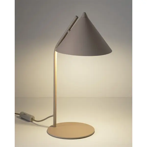 Настільна лампа TK Lighting 16210 Cono E27 1x15W IP20 бежева - фото №1 Настільна лампа TK Lighting 16210 Cono E27 1x15W IP20 бежева - фото №1