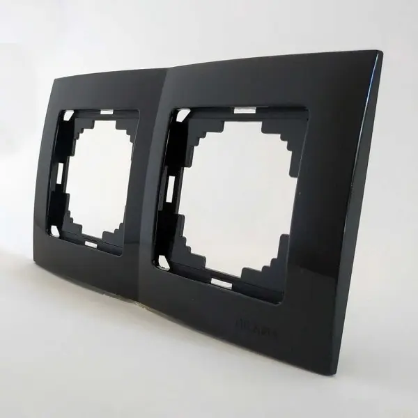 Рамка Nilson Touran черная 2-я ( 24220092 )