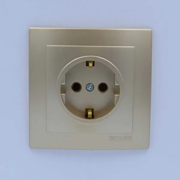 Розетка Nilson Touran золото 1-на з заземленням ( 24151017 ) - фото №1