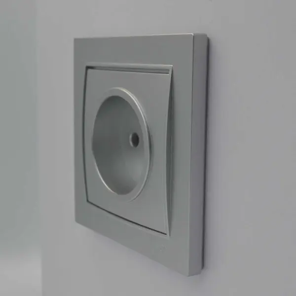 Розетка Nilson Thor серебро 1-я без заземления ( 27131015 ) - фото №2