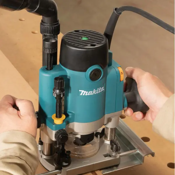 Ручной фрезер Makita RP1111C 1100Вт - фото №5