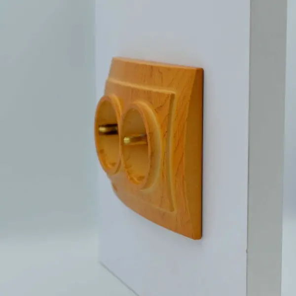 Розетка Nilson Touran дуб 2-на з заземленням ( 24251025 ) - фото №2