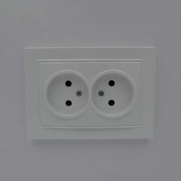 Розетка Nilson Thor белая 2-я без заземления ( 27111024 ) - фото №1