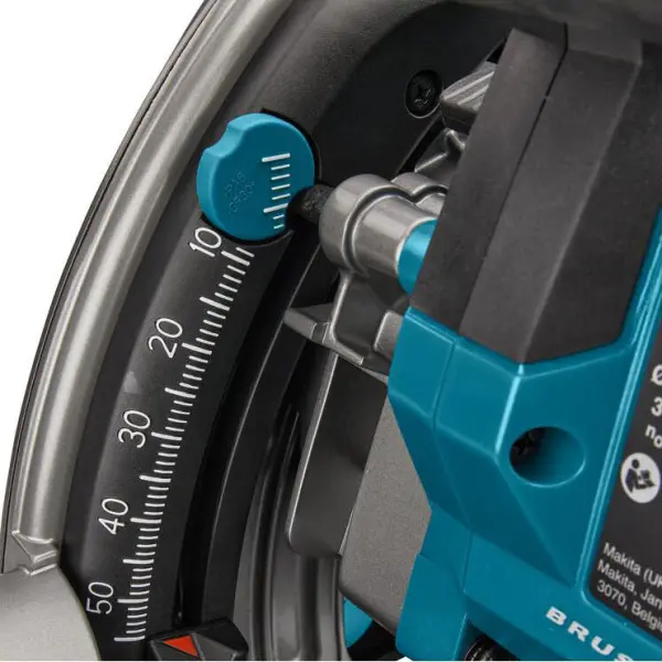 Аккумуляторная погружная дисковая пила Makita SP001GZ03 XGT В 165мм - фото №3 Аккумуляторная погружная дисковая пила Makita SP001GZ03 XGT В 165мм - фото №3