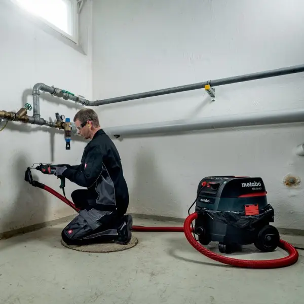 Сетевой перфоратор Metabo KHE 2445 SDS plus (601709500) - фото №2 Сетевой перфоратор Metabo KHE 2445 SDS plus (601709500) - фото №2