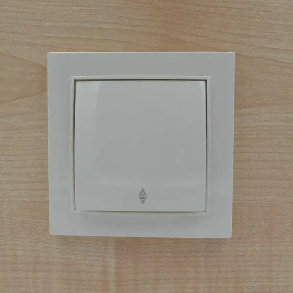 Выключатель Nilson Thor кремовый 1кл проходной ( 27121007 ) - фото №3