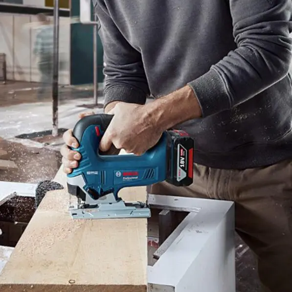 Аккумуляторный лобзик Bosch GST 185-LI соло (06015B3021) - фото №3