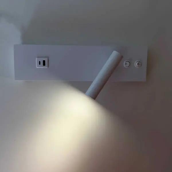 Светильник настенный Violux BITRIX-W USB 15W 3000/4200/6000K 865Lm IP20 белый ( 553006 ) - фото №1