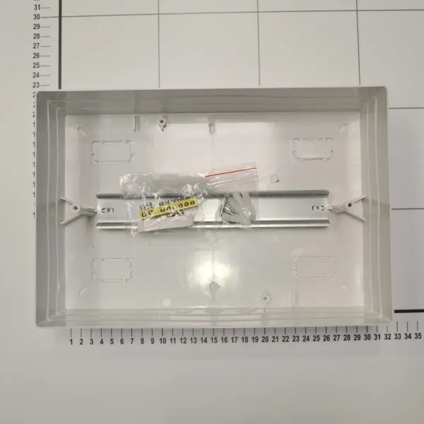 Бокс пластиковый VIOLUX на 12 модулей внешний ( 900072 ) - фото №1