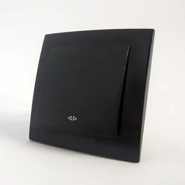 Выключатель Nilson Touran черный 1кл промежуточный ( 24221010 )