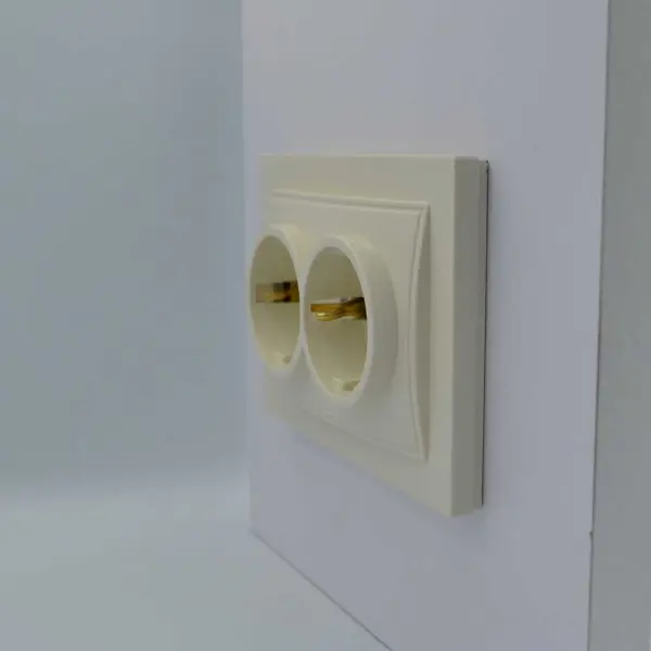 Розетка Nilson Thor кремовая 2-я с заземлением ( 27121025 ) - фото №2